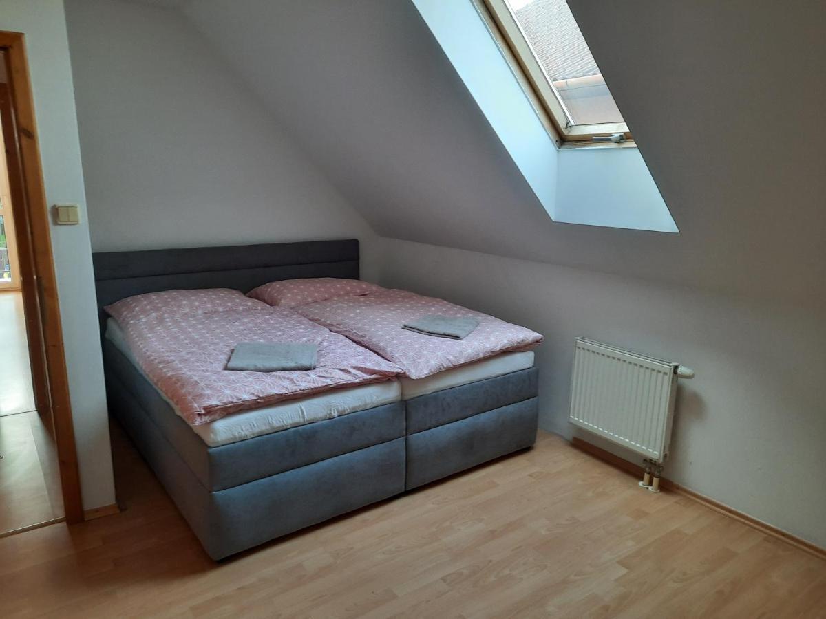 Apartman Chiarita Nemšová 外观 照片
