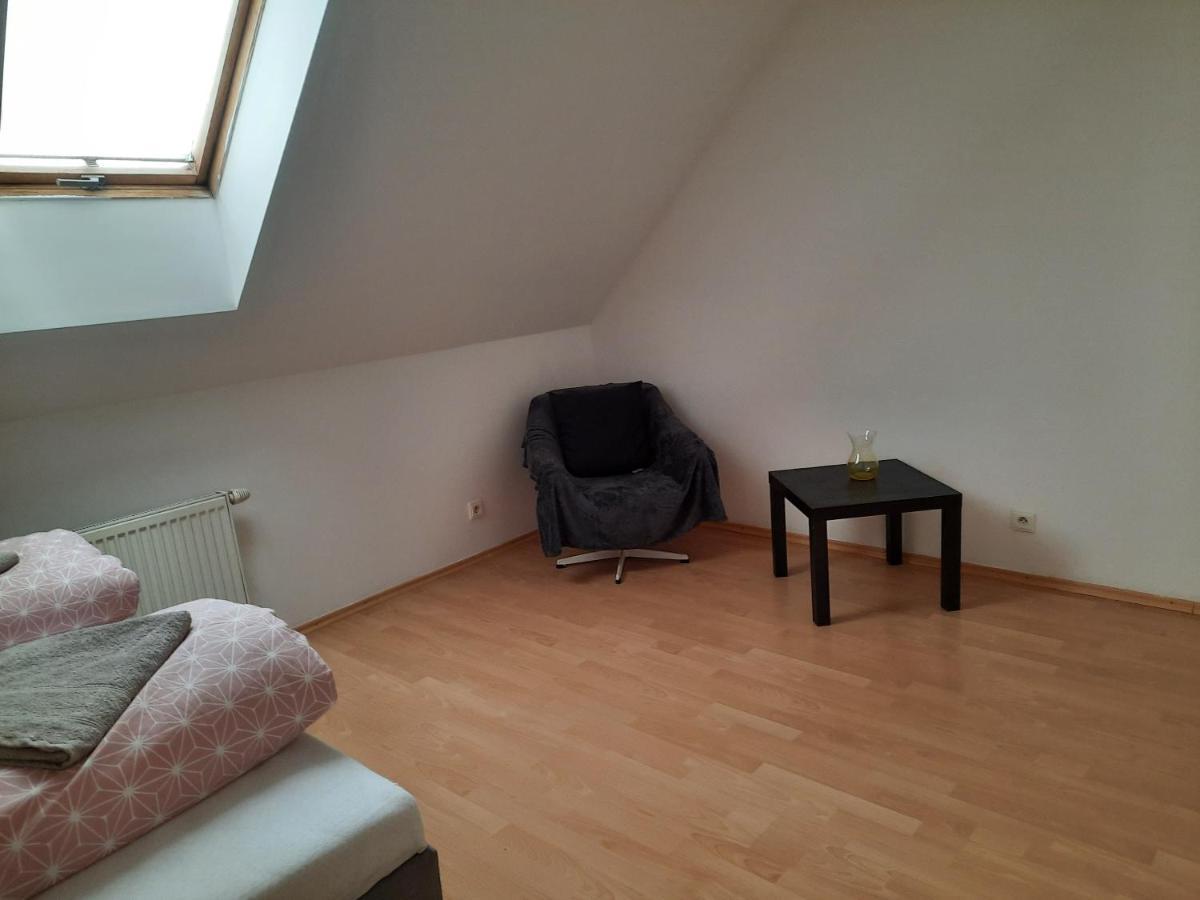 Apartman Chiarita Nemšová 外观 照片